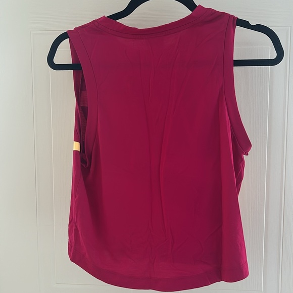 NIKE workout tank - Picture 2 of 2